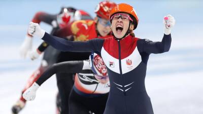 Winter Olympics 2022 - Suzanne Schulting guides Netherlands to emotional short track relay gold in Beijing