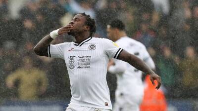 Obafemi & Christie on the mark in Swans victory