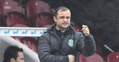 Shaun Maloney - Chris Mueller - Kevin Nisbet - Shaun Maloney hails quality and fight as Hibs avoid Arbroath cup shock - msn.com