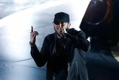 Eminem Is Terrified Of Performing At The Super Bowl, Explains Why It's 'F**king Nerve-Wracking' - sportbible.com