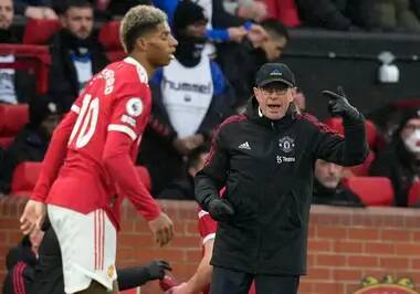 Chris Armas - Paul Merson Urges Manchester United To SACK Ralf Rangnick And 'Nip It In The Bud' - sportbible.com - Manchester