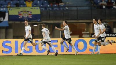 Las Palmas 0 - Burgos 2 El Burgos pincha el globo de García Pimienta
