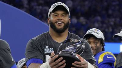 Aaron Donald - Andy Dalton - Aaron Donald could retire if Rams win Super Bowl LVI: report - foxnews.com - New York -  Chicago - Los Angeles -  Los Angeles - county Jones - state Washington -  Inglewood - county Lawrence