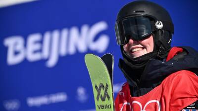 Winter Olympics 2022 – GB’s Kirsty Muir and Katie Summerhayes reach slopestyle final, Eileen Gu third in qualifying