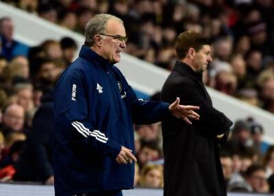 Marcelo Bielsa - Patrick Bamford - Pete Orourke - Luke Ayling - Leeds United's decision not to sign a striker has been questioned - givemesport.com
