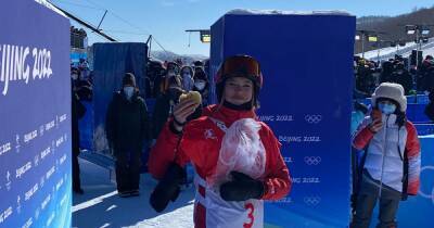 Ailing (Eileen) Gu goes viral having lunch during qualifying - Chinese superstar reveals her Beijing 2022 "travel essential" - olympics.com - China - Beijing