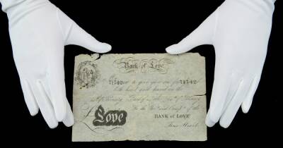 Victorian 'Valentine's Day' banknotes set to go under the hammer