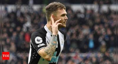 Newcastle United's Kieran Trippier sidelined with fractured foot