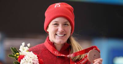 Canadian bobsleigher Christine de Bruin wins bronze in monobob in Beijing 2022 - olympics.com - Usa - Canada - Beijing - county Taylor