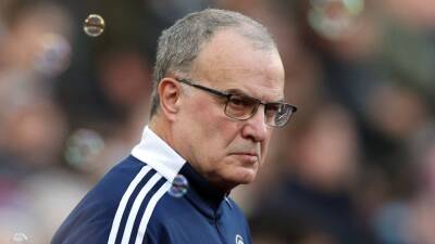 Marcelo Bielsa - David Anderson - Lewis Obrien - Championship - Leeds 'could have got' long-term Bielsa target Lewis O'Brien - givemesport.com -  Huddersfield