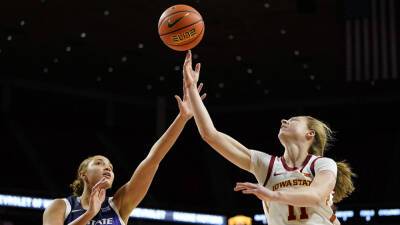 Iowa State up to No. 6 in women's AP Top 25; Gamecocks No. 1
