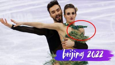 Guillaume Cizeron - Gabriella Papadakis - French skaters win ice dance gold after 2018 Olympics ruined by costume malfunction - 7news.com.au - Russia - France - Usa - Beijing - Madison