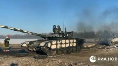 Rusia publica este vídeo de los tanques volviendo al cuartel