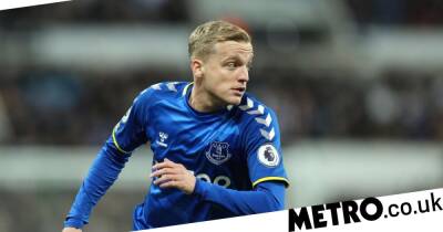 Rio Ferdinand reveals what he’s heard from people at Everton about Manchester United loanee Donny van de Beek