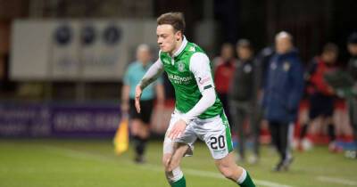 Former Hibs winger Brandon Barker signs deal with English Championship club