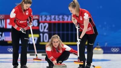 Canada's Jennifer Jones continues playoff push with 3rd straight win at Beijing Olympics