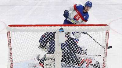 Americans go 0-for-5 in shootout, fall to Slovakia in men's Olympic hockey quarterfinals