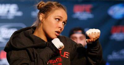 Ronda Rousey to be hampered by bizarre stipulation in WWE Elimination Chamber match