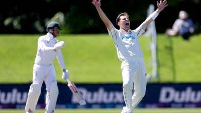 New Zealand In Command After Matt Henry's Seven Destroys South Africa