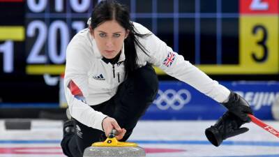 Winter Olympics 2022 - Eve Muirhead's rink into curling semi-finals after win and a huge slice of luck
