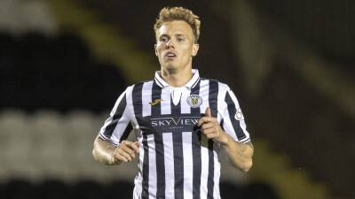 Lee Erwin leaves St Mirren by mutual consent