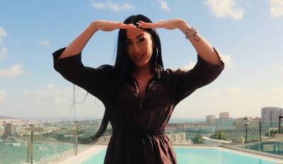 Así es la casa de Aurah y Jesé: cuatro plantas, cama para 10 y el estudio de Jey M