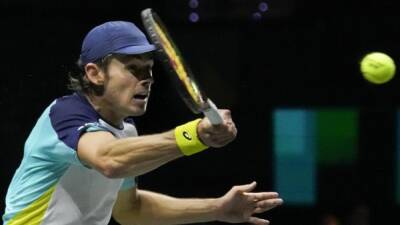 Alex De-Minaur - De Minaur denies false COVID vaccination - 7news.com.au - Spain - Australia - London - county La Paz