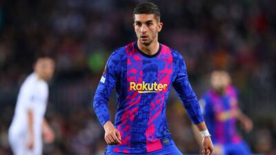 Ferran Torres - Juan Jesus - Ferran, sin escudo ni marca - en.as.com