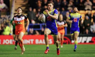 Lee Radford - Daryl Powell - Ashton’s long-range try sets up big Warrington win over Castleford - theguardian.com - county Powell