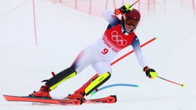 Alpine skiing-Shiffrin will bounce back predicts Gisin