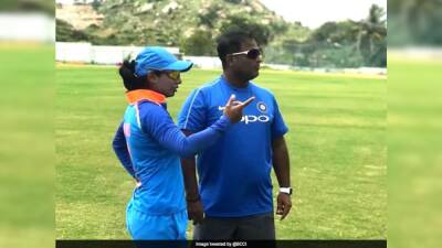 Team India - Trying To Assess How We Can Pick Wickets In Middle Overs: India Women Coach Ramesh Powar - sports.ndtv.com - New Zealand - India -  Queenstown
