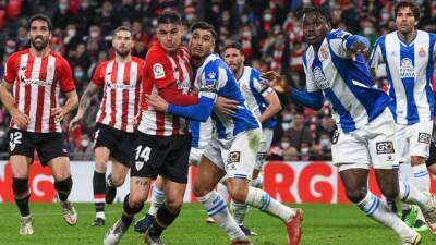 Dani García - ATHLETIC | Dani García: "Lo que hace Arias es calentar el partido" - en.as.com