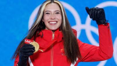 Eileen Gu extends China's golden run at Beijing 2022 Winter Olympics