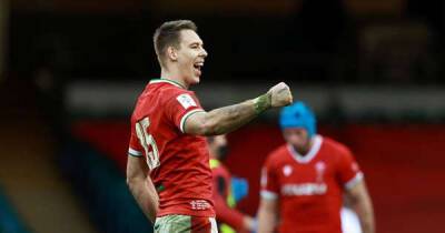 Liam Williams - Wales star Liam Williams blocking "internet trolls" after agreeing to join local rivals - msn.com - Britain - France - Ireland