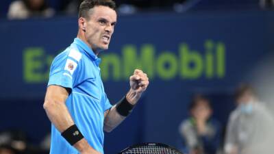 Nikoloz Basilashvili - Karen Khachanov - Bautista bate a Khachanov y peleará por su décimo título - en.as.com