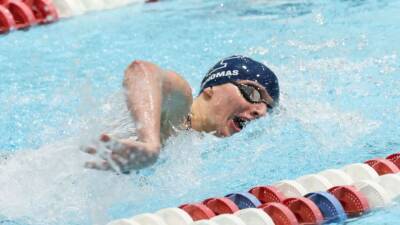 Penn Quakers swimmer Lia Thomas wins 200-meter freestyle for 2nd title at Ivy League women's swimming championship