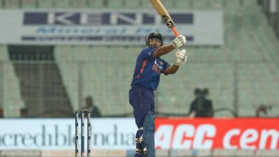Watch: Rishabh Pant's "Helicopter Shot" Against West Indies In 2nd T20I
