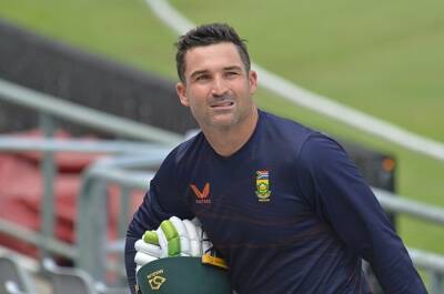 Skipper Elgar left scratching his head after Proteas nightmare: 'Off-field issues not new'