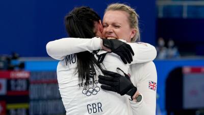 Eve Muirhead - Christmas Eve - Jennifer Dodds - Vicky Wright - Hailey Duff - Vicky Wright will return to NHS frontlines as an Olympic curling medallist - bt.com - Britain - Scotland - Canada - Beijing - Japan -  Salt Lake City
