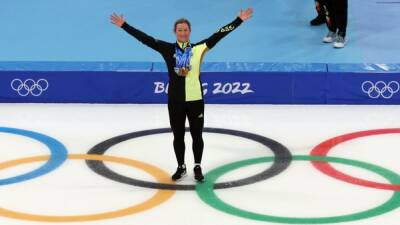 Olympics - Speed skating - Oldest female competitor Pechstein feted at eighth Games