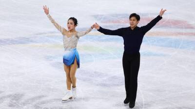 Winter Olympics 2022 - Sui Wenjing and Han Cong delight Chinese crowd to win pairs figure skating gold