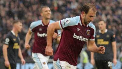 Soccer - Newcastle revival continues with draw at West Ham