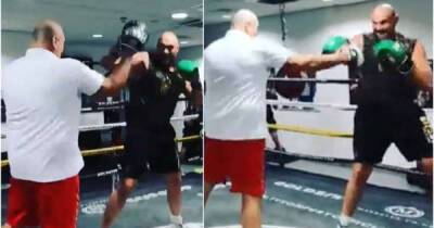 Footage of Tyson Fury training as a southpaw proves he can do anything - msn.com - Usa - state Nevada