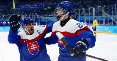 Juraj Slafkovsky - Medals update: Slovakia shuts out Sweden to win Beijing 2022 men's ice hockey bronze - olympics.com - Sweden - Slovakia