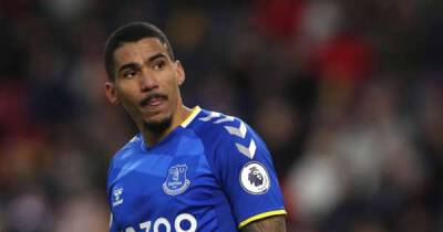 'Lost', 'Imposter' - Pundits slam Everton ace who lost 71% of his duels vs Saints