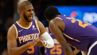 Chris Paul indicates thumb injury might force him to miss some time for first-place Phoenix Suns
