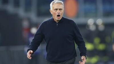 Roma 2-2 Verona: manager Jose Mourinho sent off as Roma salvage point with draw at home against Verona