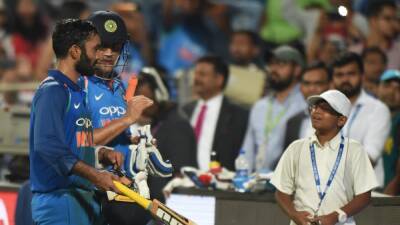Virat Kohli - Rohit Sharma - Dinesh Karthik - Dinesh Karthik Recalls What MS Dhoni "Clearly" Said About Split Captaincy In India - sports.ndtv.com - South Africa - India