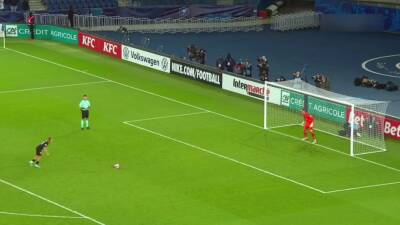 Al De-Simeone - La cara de Xavi Simons justo antes de dejar sin un título a Messi y Mbappé: definitoria... - en.as.com - Madrid