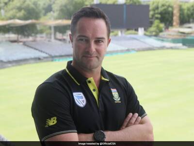 South African Players Support Coach Mark Boucher, Says Captain Dean Elgar
